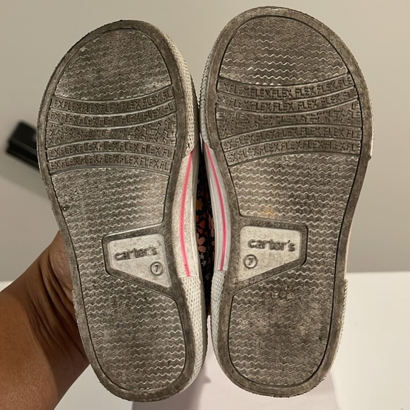 Carter’s Floral Print Sneakers - Picture 9 of 12